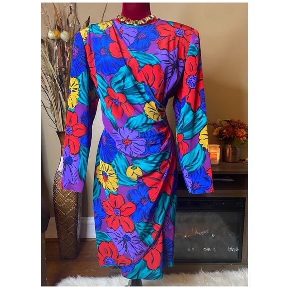 Liz Claiborne Dresses & Skirts - ✨Vibrant Vintage Dress✨